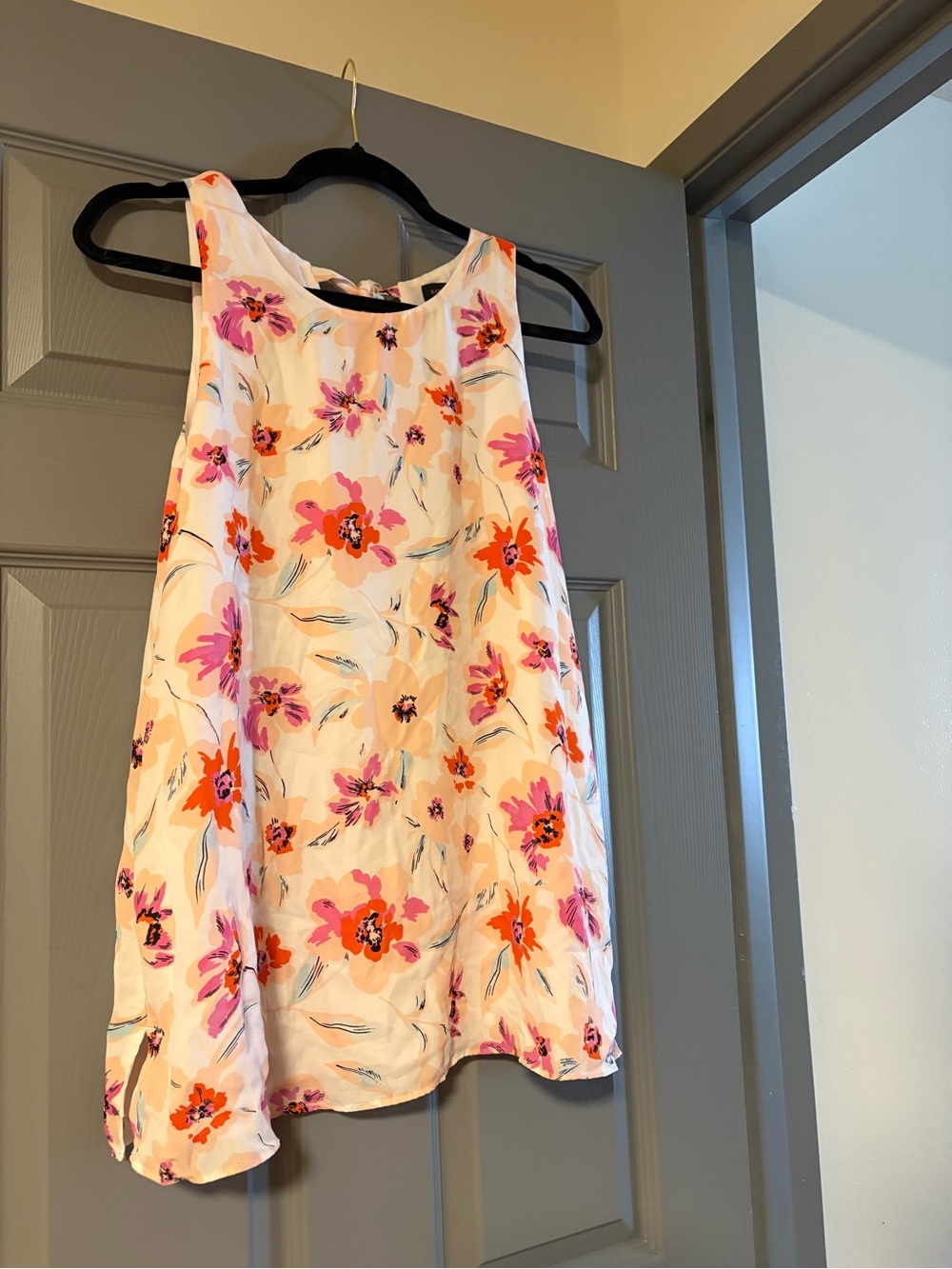 Banana Republic Cream Top with Pink & Orange Floral Print